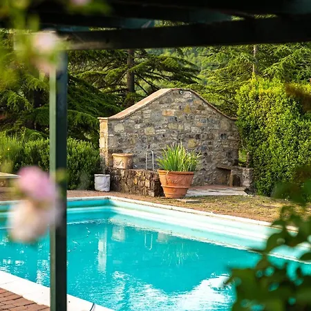 Rosa Panzano Country house